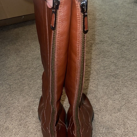 Calvin Klein below knee boots - Picture 5 of 6